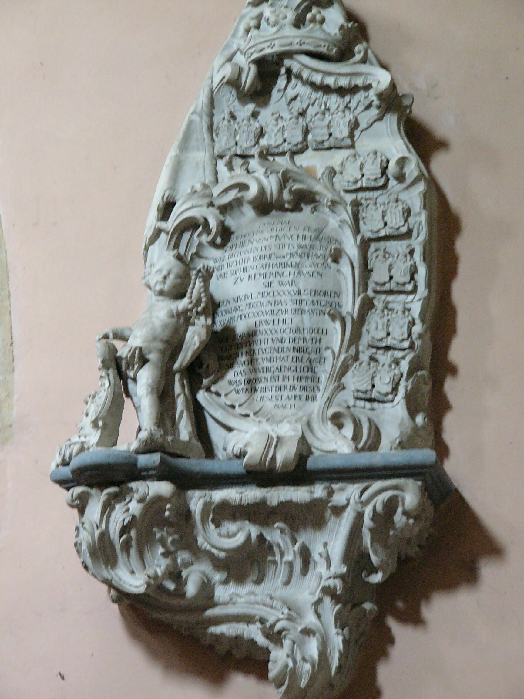 Rokoko-Epitaph der Sophie von Münchhausen